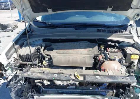 2017 Jeep Renegade Latitude Fwd из США, поврежденный, VIN ZACCJABB6HPE57027